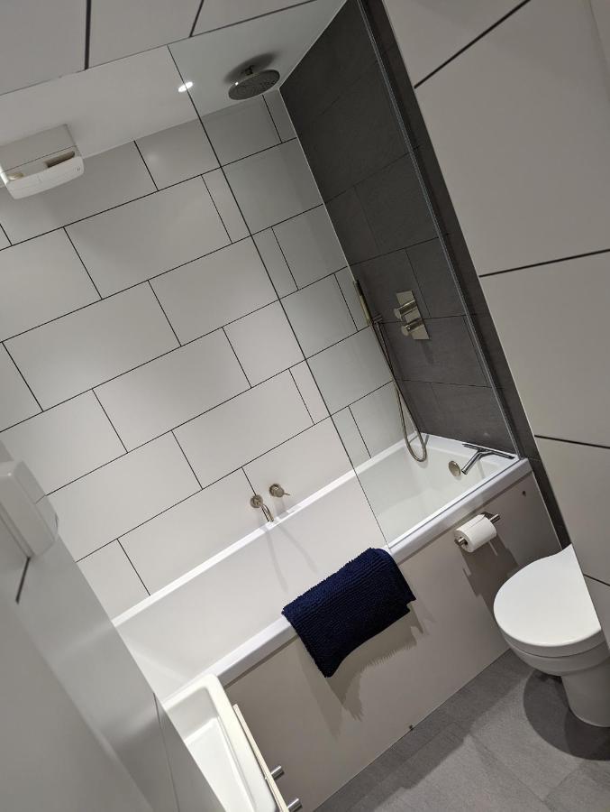 Basement Apartment In Central Bath Bagian luar foto