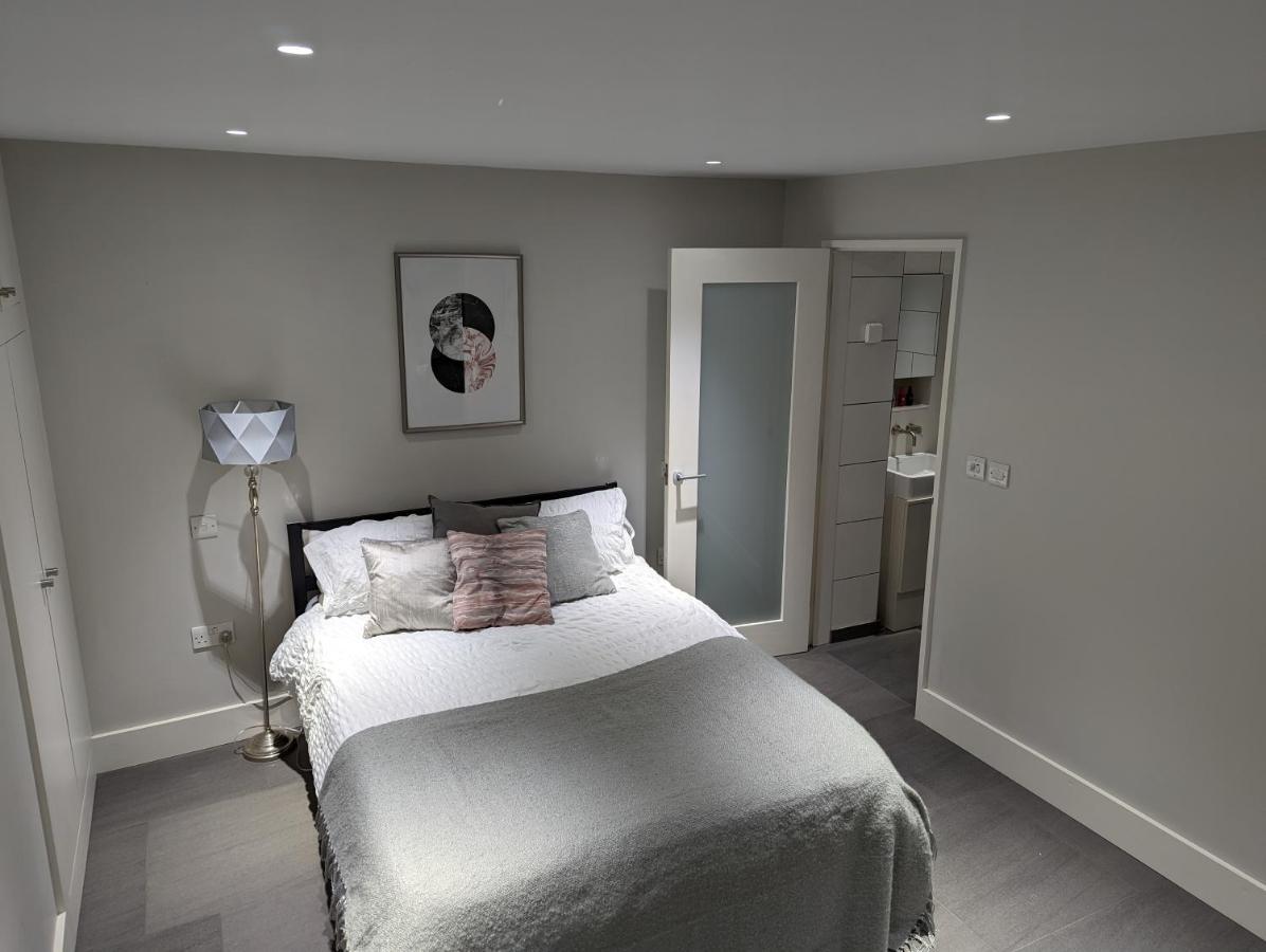 Basement Apartment In Central Bath Bagian luar foto